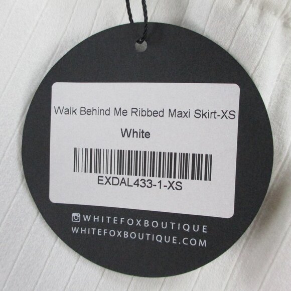White Fox Boutique Maxi Skirt Womens XS White Walk Behind Me Ribbed Maxi NWT - Picture 3 of 7
